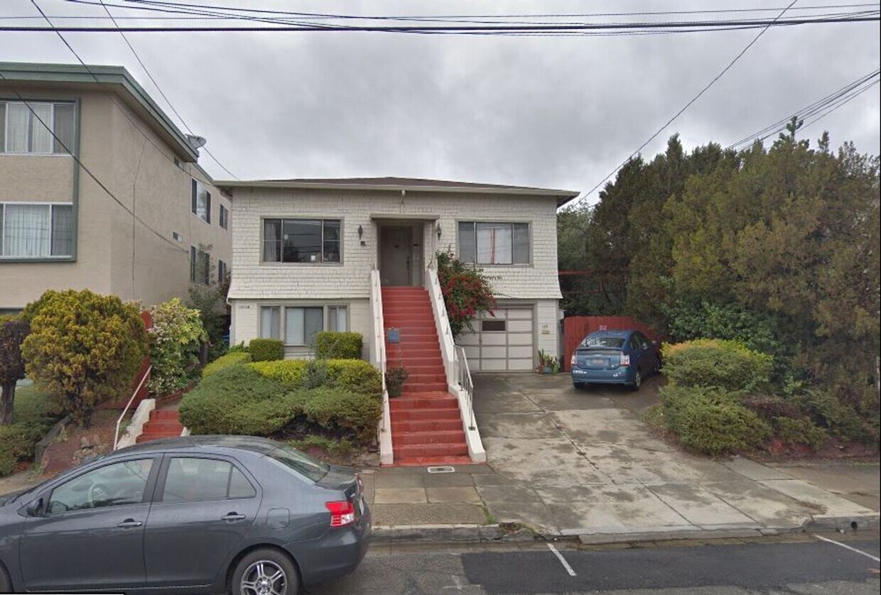 Foto del edificio - 149 Santa Maria Ave