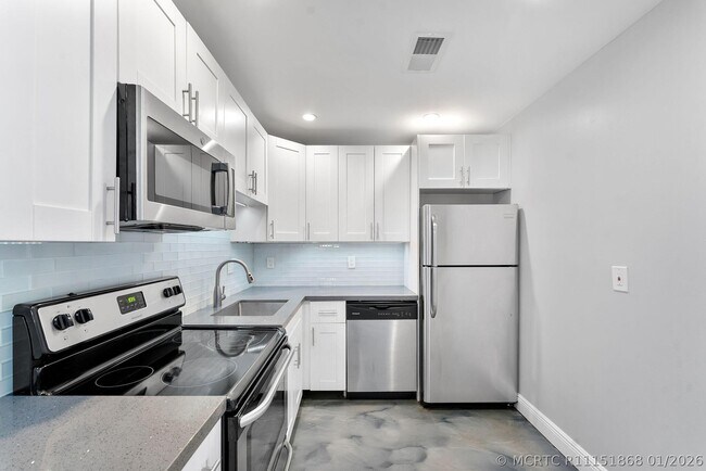 Foto del edificio - 470 NW 20th St