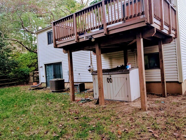 Foto del edificio - 8856 Youngsea Pl