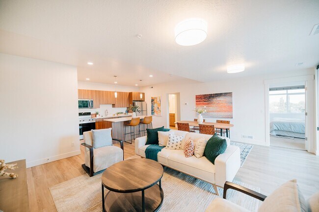 Foto del edificio - 43 W 400 S