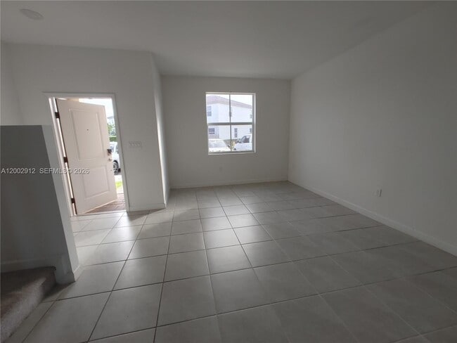 Foto del edificio - 2353 NW 122nd Ter