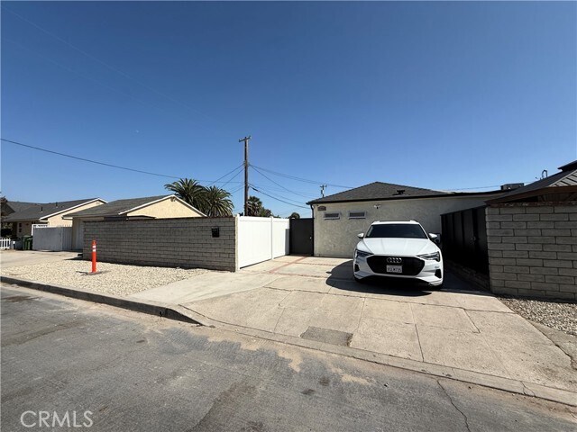 Foto del edificio - 7758 Fair Ave