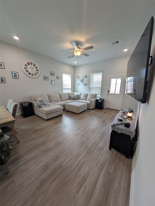 Foto del edificio - 21106 Armstrong County Dr