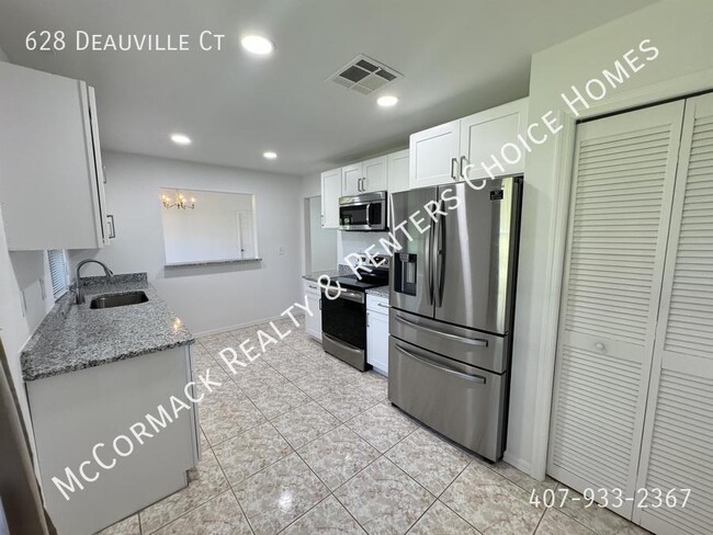 Building Photo - 628 Deauville Ct