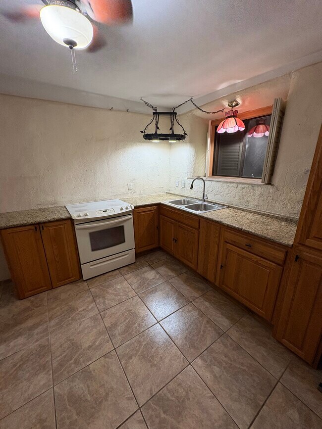 Foto del edificio - 7295 W Indian Kitchen Rd