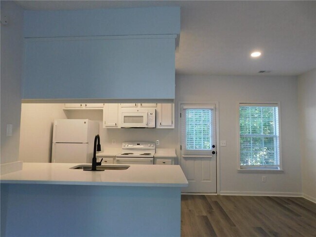 Foto del edificio - 58 Brentwood Ln