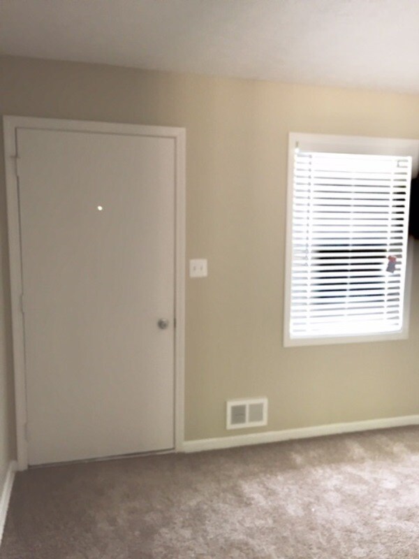 Building Photo - 5700 Maldon Dr