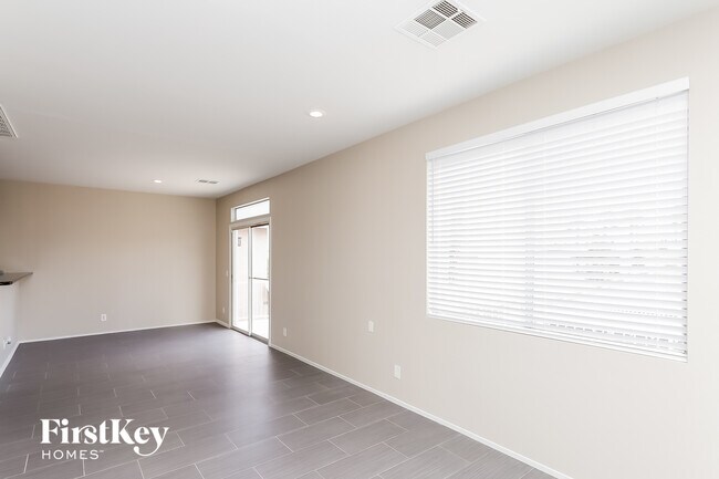 Building Photo - 9964 S Trailing Vine St