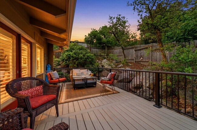 Building Photo - 3674 E Oak Rim Way