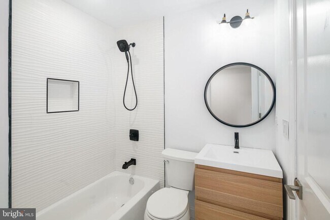 Foto del edificio - 653 N Preston St