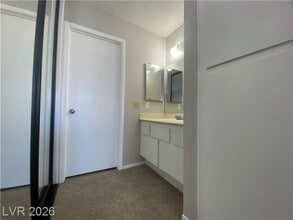 Building Photo - 4805 Nara Vista Way