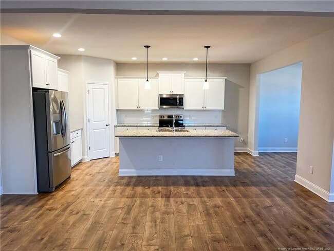 Building Photo - 155 Silk Oak Dr