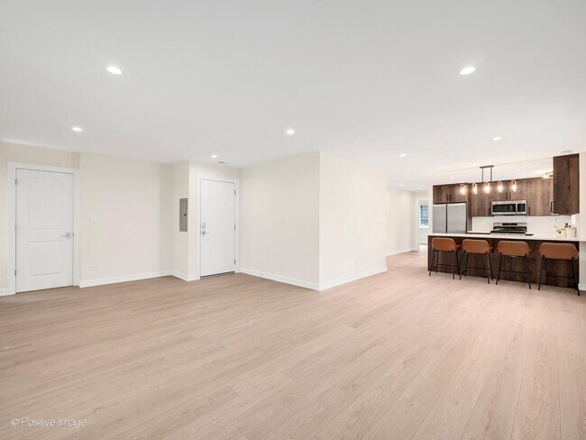 Foto del edificio - 511 Forest Ave