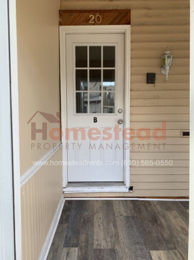 Foto del edificio - 20 Marshall Ave