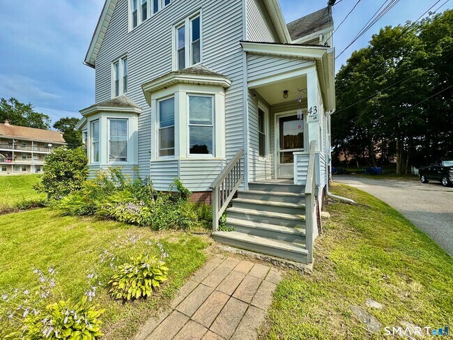 Foto del edificio - 43-45-45 Mathewson St
