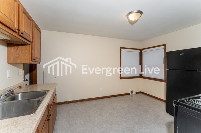 Foto del edificio - 4806 W Hampton Ave