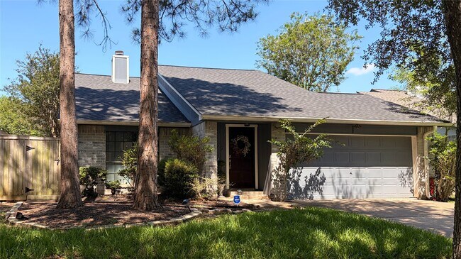 Foto del edificio - 2022 Creek Valley Ln
