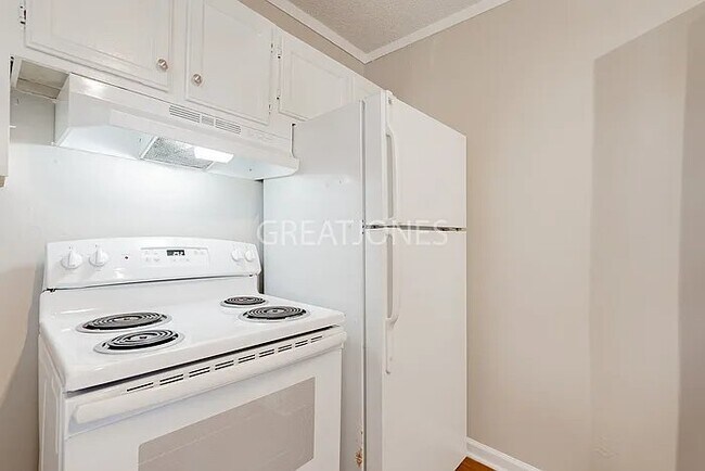 Foto del edificio - 2816 Friendly Ln