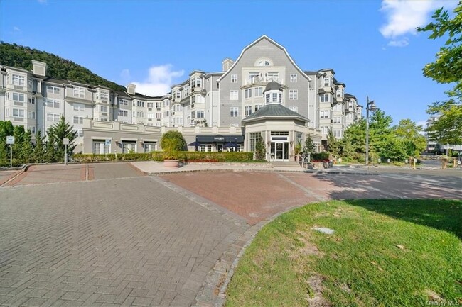 Building Photo - 1309 Round Pointe Dr