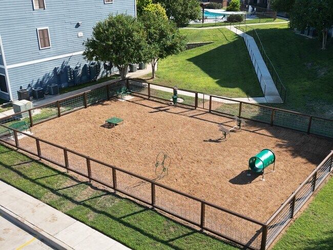Parque para perros - Residence at Eagle Pass Apartments