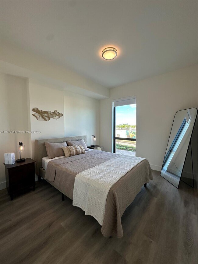 Foto del edificio - 3801 N Dixie Hwy