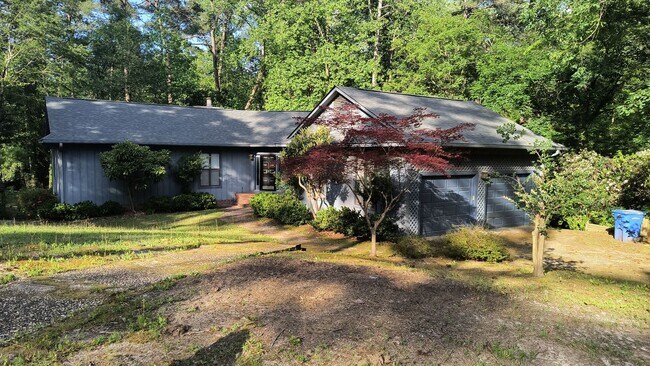 Foto del edificio - 423 Brightwood Dr