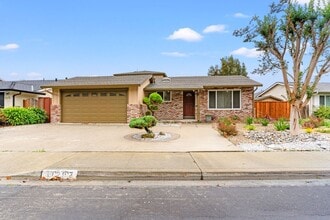 Building Photo - 31297 San Andreas Dr