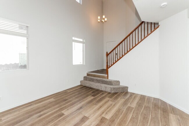 Foto del edificio - 639 Marlberry Pl