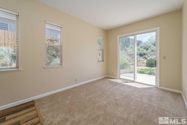 Building Photo - 7234 Heatherwood Dr