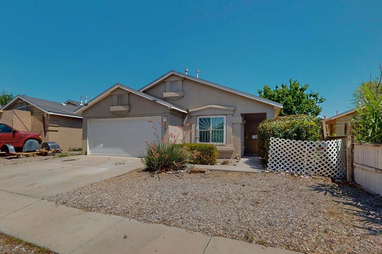Foto principal - 7615 Purple Cone Rd SW