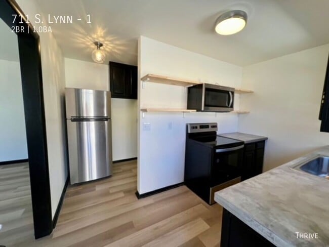 Building Photo - 711 S. Lynn-1