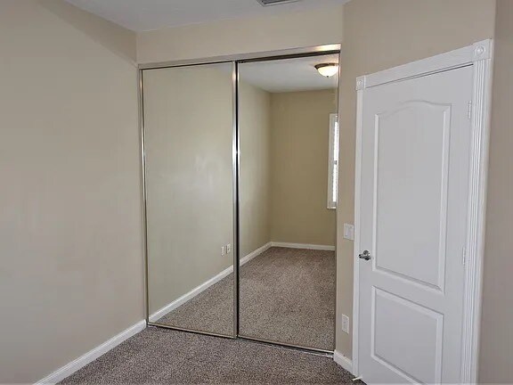 Building Photo - 400 Capistrano Dr