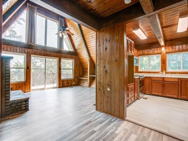 Building Photo - 1800 Oak Bnd Trl