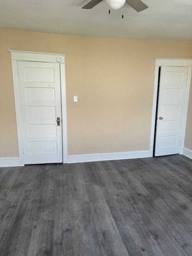 Foto del edificio - Front Porch Row - Oak Lane (SECTION 8 VOUR...