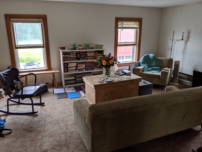 Building Photo - 2022 Danby Rd