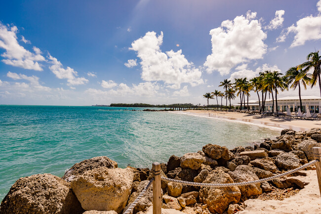 Building Photo - 19111 Fisher Island Dr