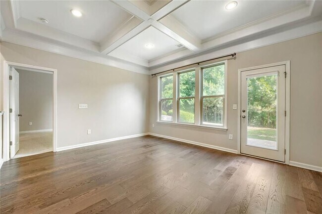 Building Photo - 3585 Ashcroft Dr SE