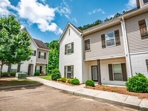 Building Photo - 224 Massee Cir
