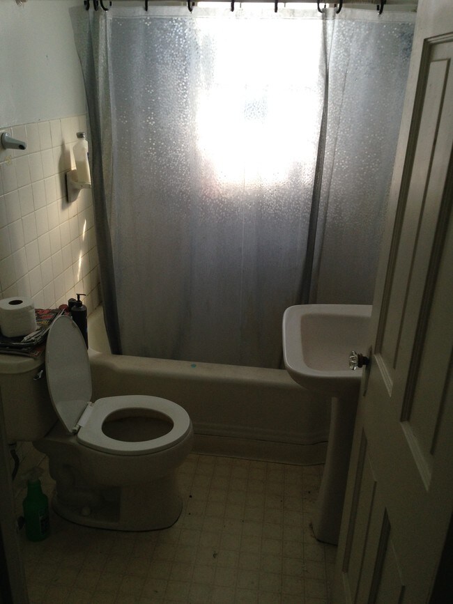 Foto del edificio - 1910 Iowa St