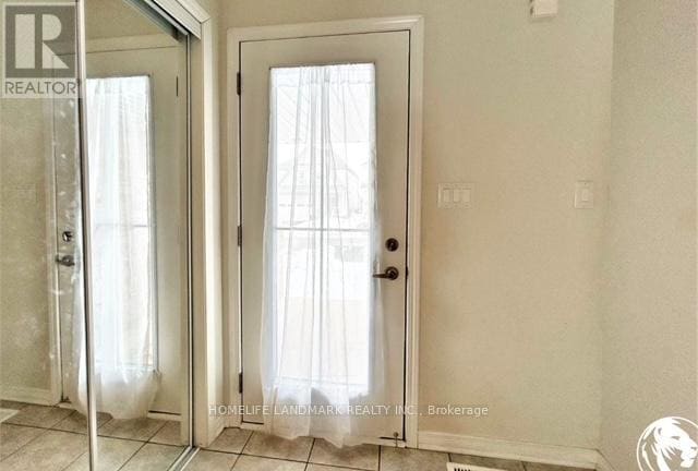 Building Photo - 248 Kinsman Dr