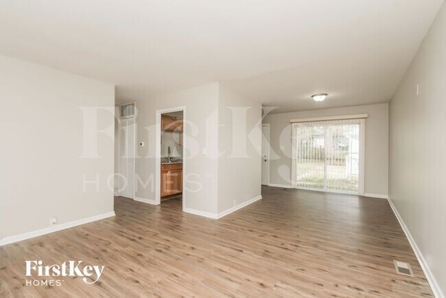 Foto del edificio - 408 Dalhart Ave