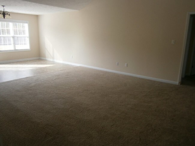 Foto del edificio - 309 Hughes Ln