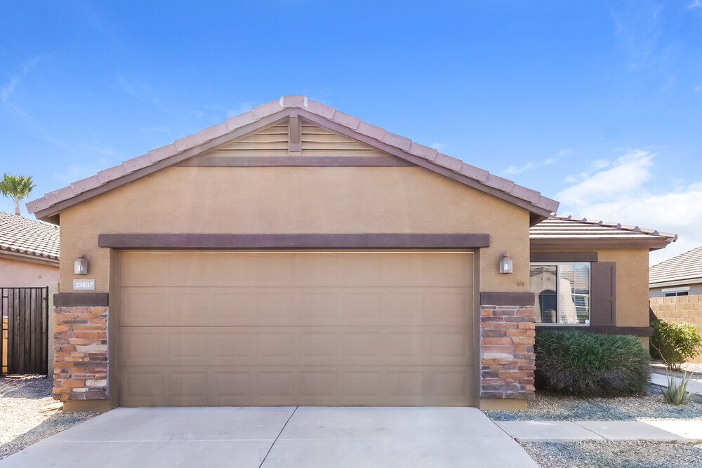 Foto principal - 23837 W Papago St