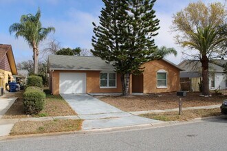 Building Photo - 7645 Antioch Dr