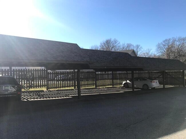 Foto del edificio - 68 Pepperwood Ct