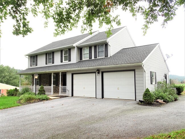 Foto del edificio - 957 Forest Hill Rd