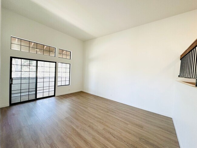 Building Photo - Stunningly remodeled tri-level 3-bedroom 2...