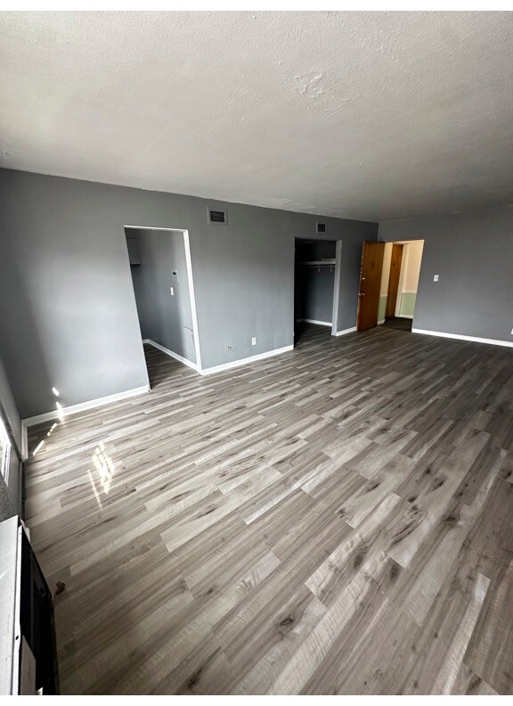 Foto del edificio - 2812 E 130th St
