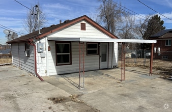 Building Photo - 4675 Newland St