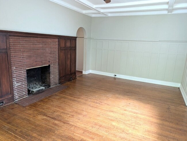 Building Photo - 69 Parkside